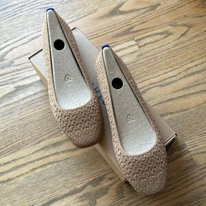 NEW IN BOX Rothy’s flats